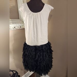 NWT Black And White Gap Dress With Funky Skirt Size 4